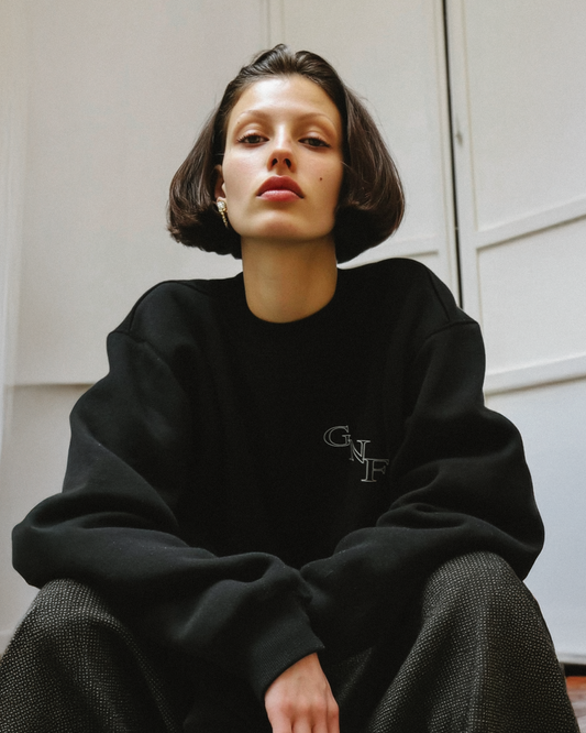 SERIF CREWNECK - BLACK